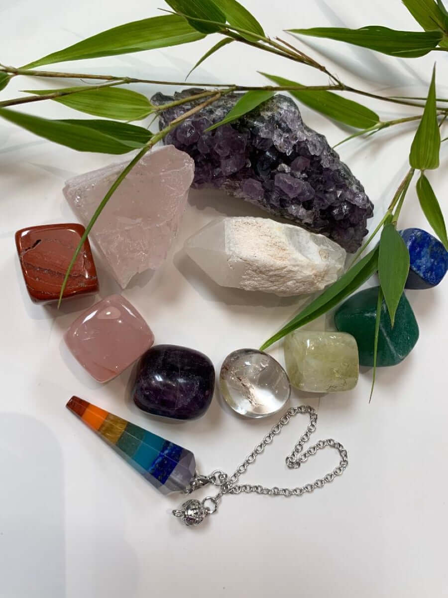 Gemstones Gift Box with Chakra, Amethyst, Rose Quartz and more